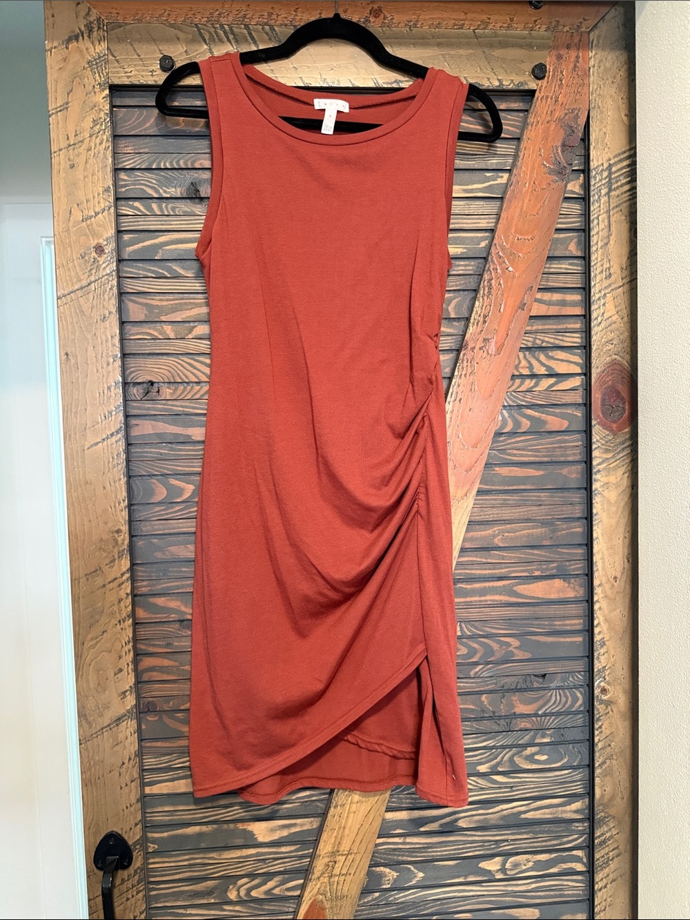 Leith Rust Sleeveless Ruched Mini Dress